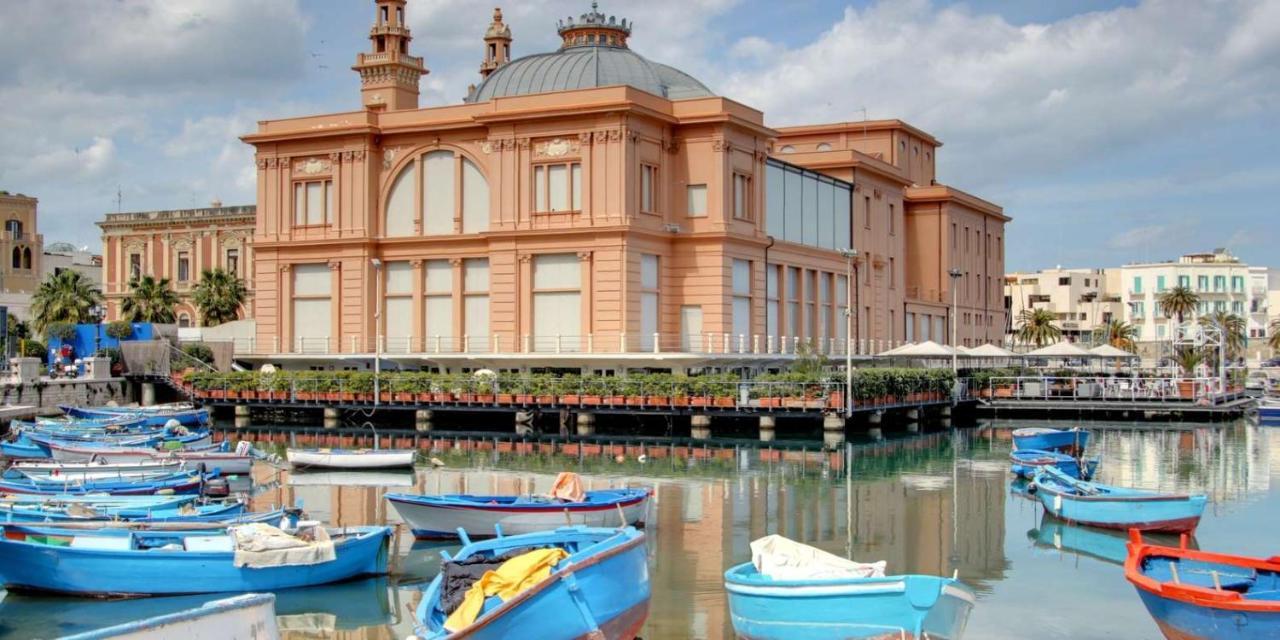 Residenze Benedetto Croce Hotel Bari Exterior photo